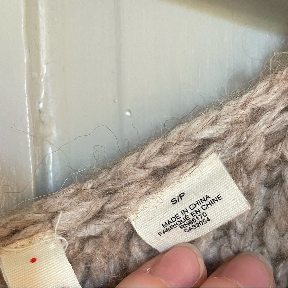 Moth Tan V-Neck Sweater with Chunky Knit Oversized Soft Comfy Flowy Cute Luxury - Picture 9 of 14